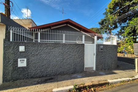 Casa à venda com 108m², 3 quartos e 2 vagasFachada do Prédio