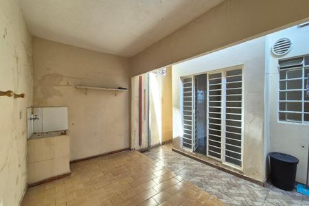 Casa à venda com 108m², 3 quartos e 2 vagasÁrea de Serviço