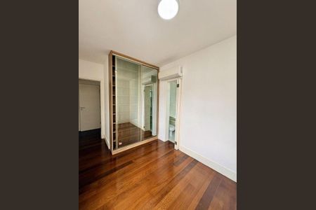 Apartamento à venda com 183m², 3 quartos e 3 vagas