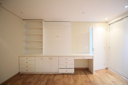 Apartamento para alugar com 124m², 3 quartos e 2 vagasSuíte 1
