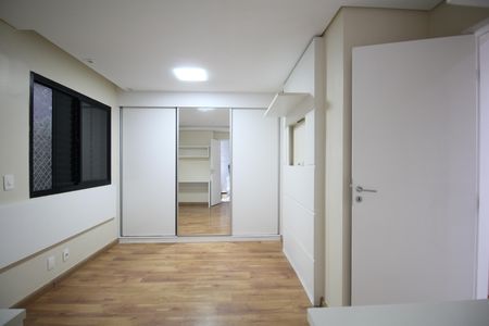 Apartamento para alugar com 124m², 3 quartos e 2 vagasSuíte 2