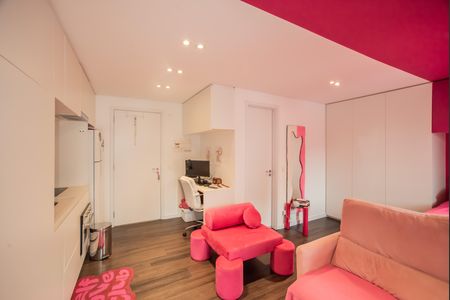 Studio à venda com 35m², 1 quarto e 1 vaga Studio à venda com 35m², 1 quarto e 1 vagaStudio