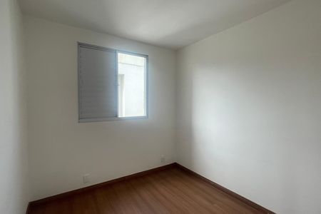 Casa para alugar com 50m², 2 quartos e 1 vaga Casa para alugar com 50m², 2 quartos e 1 vagaQuarto