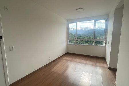 Casa para alugar com 50m², 2 quartos e 1 vaga Casa para alugar com 50m², 2 quartos e 1 vagaSala