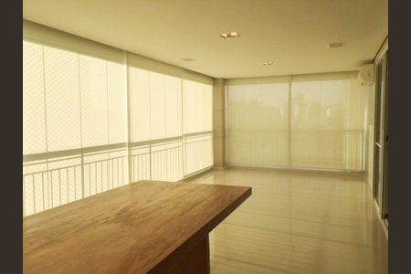 Apartamento à venda com 222m², 4 quartos e 4 vagas