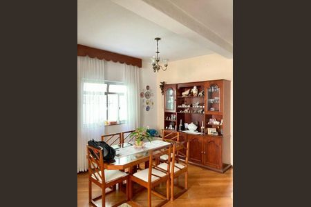 Casa à venda com 150m², 4 quartos e 2 vagas