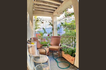 Casa à venda com 120m², 3 quartos e 2 vagas