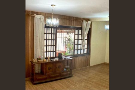 Casa à venda com 120m², 3 quartos e 2 vagas