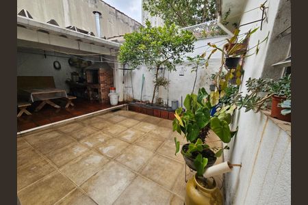quintal de casa à venda com 2 quartos, 75m² em Mooca, São Paulo