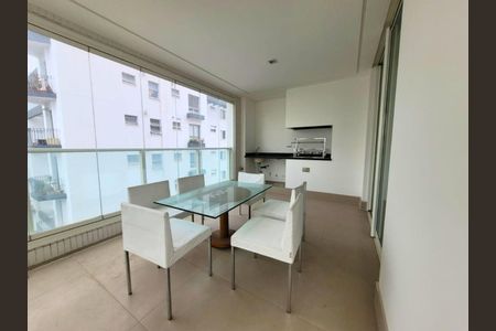 Apartamento à venda com 270m², 4 quartos e 4 vagas