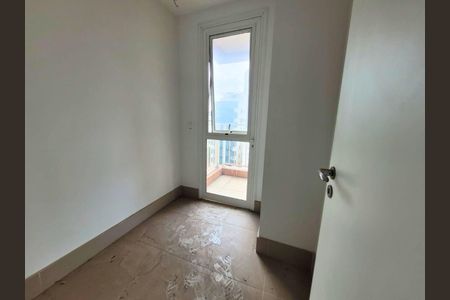 Apartamento à venda com 4 quartos, 270m² em Santa Cecilia, São Paulo