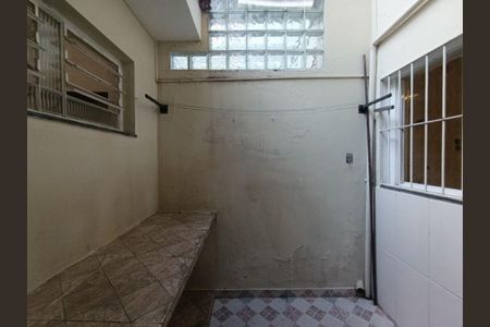 Casa à venda com 106m², 2 quartos e 2 vagas