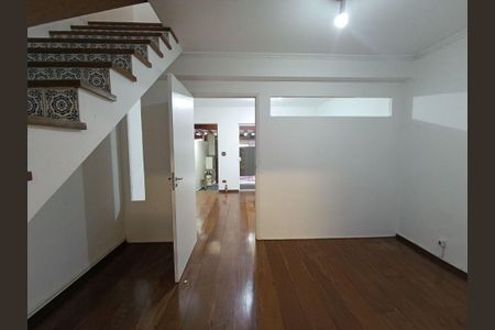 Casa à venda com 2 quartos, 106m² em Vila Polopoli, São Paulo