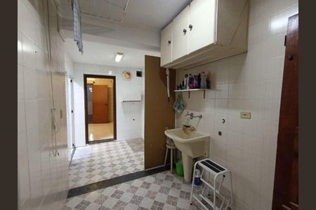 Casa à venda com 106m², 2 quartos e 2 vagas