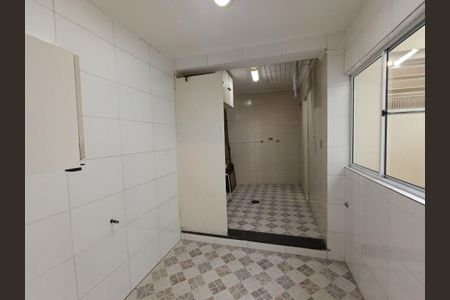 Casa à venda com 106m², 2 quartos e 2 vagas