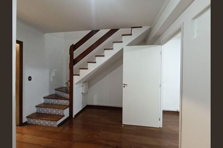 Casa à venda com 106m², 2 quartos e 2 vagas