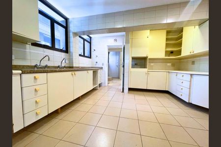 Apartamento à venda com 164m², 3 quartos e 2 vagas