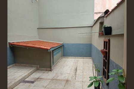 Casa à venda com 110m², 2 quartos e 1 vaga