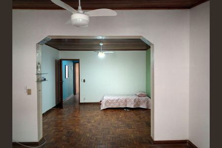 Casa à venda com 2 quartos, 110m² em Jardim Peri Peri, São Paulo