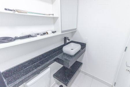 Apartamento à venda com 27m², 1 quarto e sem vaga Apartamento à venda com 27m², 1 quarto e sem vagaBanheiro