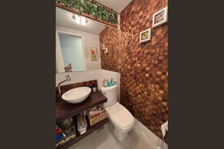 Casa à venda com 3 quartos, 190m² em Jardim Rosa Maria, São Paulo