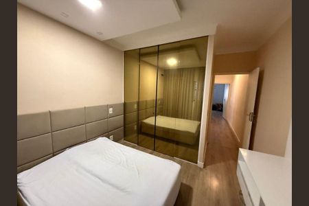 Casa à venda com 2 quartos, 120m² em Jardim Cláudia, São Paulo
