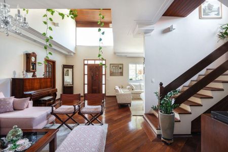 Casa à venda com 500m², 6 quartos e 3 vagas