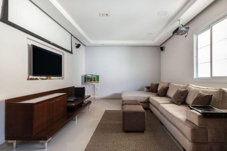 Casa à venda com 6 quartos, 500m² em Cidade São Francisco, São Paulo