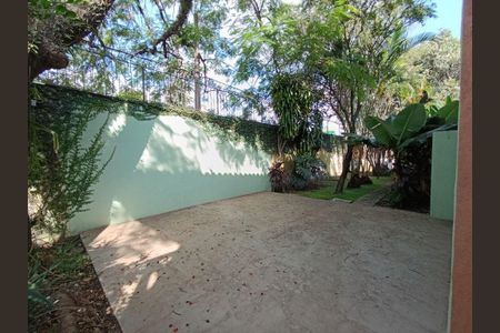 Casa à venda com 3 quartos, 456m² em Butantã, São Paulo