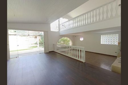 Casa à venda com 3 quartos, 456m² em Butantã, São Paulo