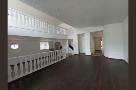 Casa à venda com 3 quartos, 456m² em Butantã, São Paulo