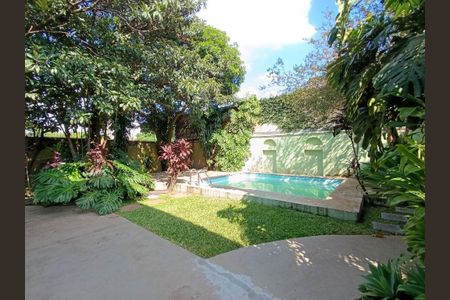 Casa à venda com 3 quartos, 456m² em Butantã, São Paulo