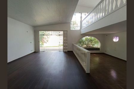 Casa à venda com 3 quartos, 456m² em Butantã, São Paulo