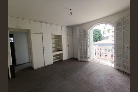 Casa à venda com 3 quartos, 456m² em Butantã, São Paulo
