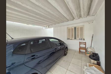 Casa à venda com 119m², 2 quartos e 2 vagas