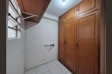 Casa à venda com 119m², 2 quartos e 2 vagas