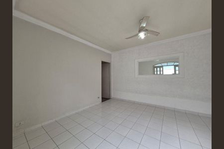 Casa à venda com 119m², 2 quartos e 2 vagas