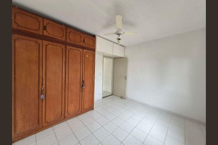 Casa à venda com 119m², 2 quartos e 2 vagas