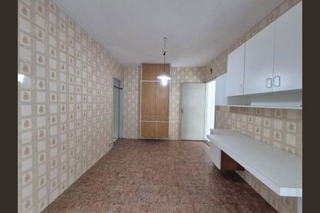Casa à venda com 119m², 2 quartos e 2 vagas