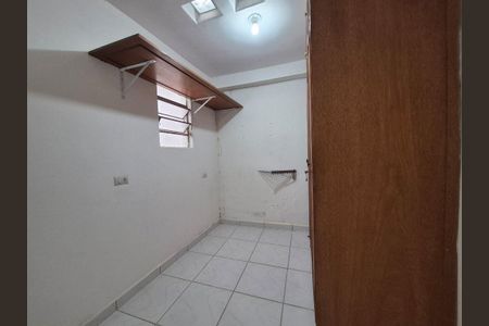 Casa à venda com 119m², 2 quartos e 2 vagas