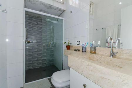 Casa à venda com 72m², 2 quartos e 1 vaga