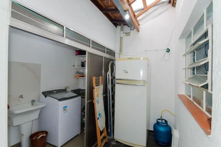 Casa à venda com 72m², 2 quartos e 1 vaga