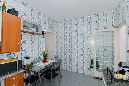 Casa à venda com 72m², 2 quartos e 1 vaga