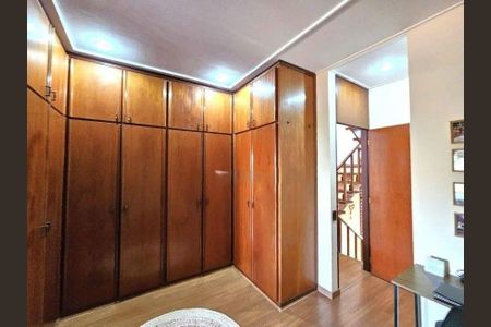 Casa à venda com 350m², 4 quartos e 3 vagas