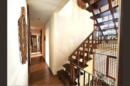 Casa à venda com 350m², 4 quartos e 3 vagas