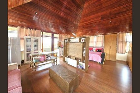 Casa à venda com 350m², 4 quartos e 3 vagas