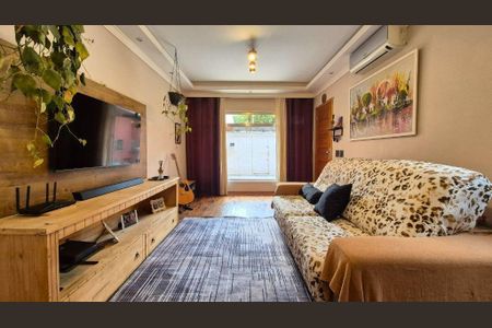 Casa à venda com 152m², 3 quartos e 2 vagas