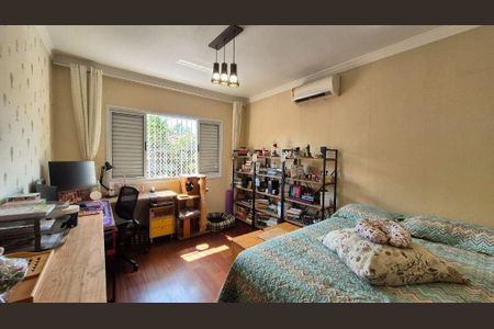 Casa à venda com 152m², 3 quartos e 2 vagas