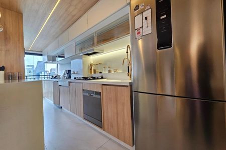 Cozinha de apartamento à venda com 2 quartos, 94m² em Vila Cordeiro, São Paulo