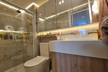 Banheiro de apartamento à venda com 2 quartos, 94m² em Vila Cordeiro, São Paulo